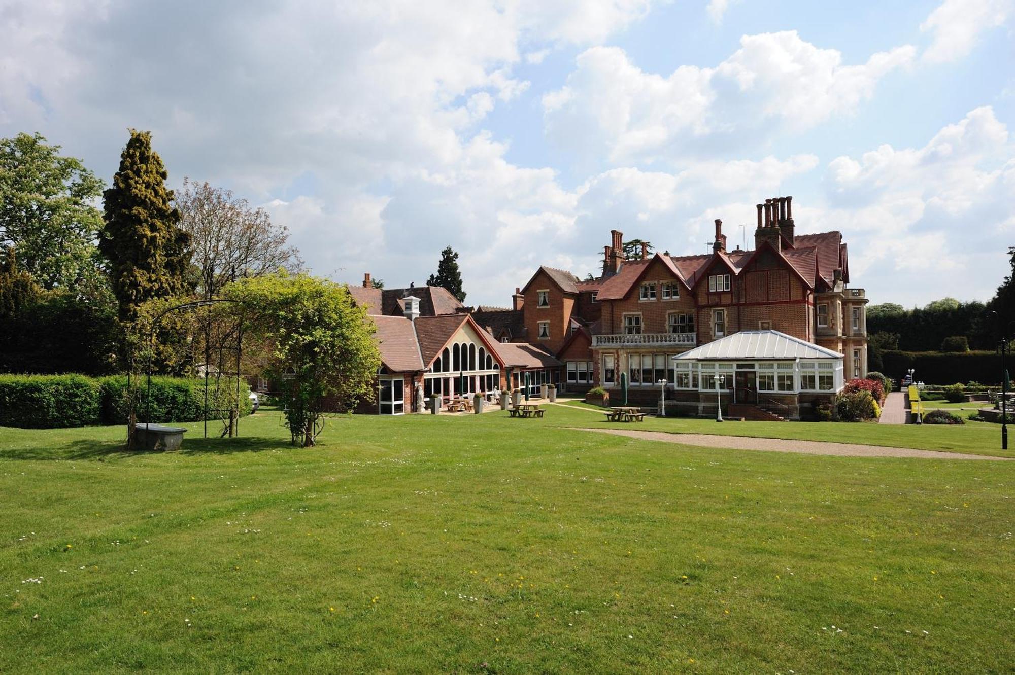Pendley Manor Hotel Tring Bagian luar foto